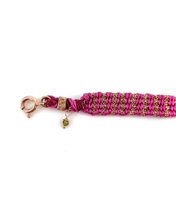 Bracelet Tissé en Fil de Satin Fuschia et Chaine en Plaqué Or de pas cher