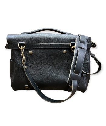 Sac POSTIER ÉCLAIR M en Cuir Noir en linge