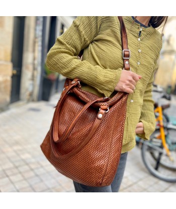 Sac OUTDOOR en Cuir Perforé Caramel pas cher chine