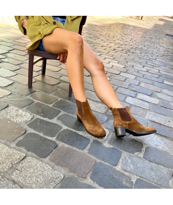 Chelsea Boots Talon Trotteur en Daim Cognac brillant des détails fins