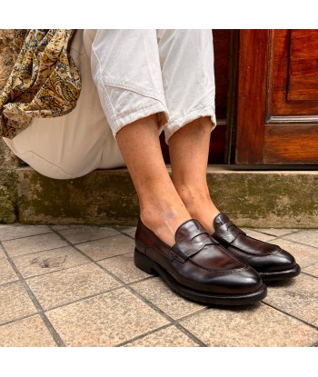 Mocassin en Cuir Ébano ou a consommer sur place